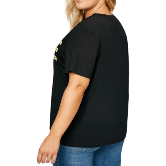 FUZZY LOVE Black T-Shirt NOT a Graphic Tee Plus 1X - Picture 2 of 8